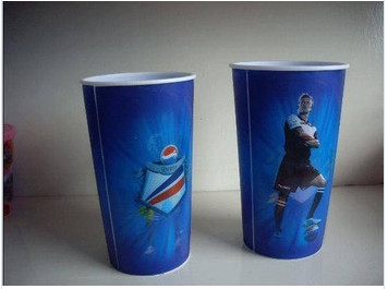Chine Star du football papier imprimé conteneurs Popcorn avec couvercles, Tubs Popcorn d&amp;#39;emballage et Coupes fournisseur