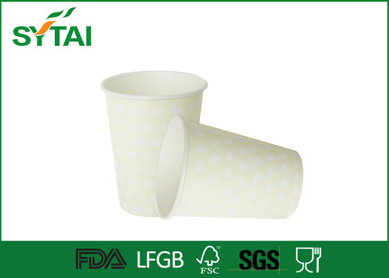 Chine Food Grade 7oz encre Flexo imprimé des gobelets en papier simple paroi pour boire un café et le thé fournisseur