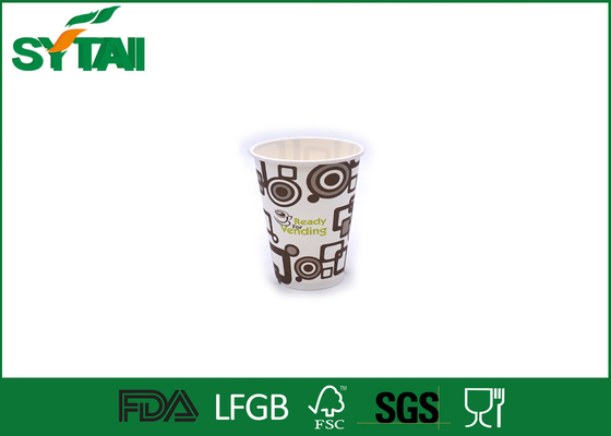 Chine Les tasses de papier de boissons chaudes de Customsized avec le traiteur de couvercle/café met en forme de tasse la certification ISO9001 fournisseur